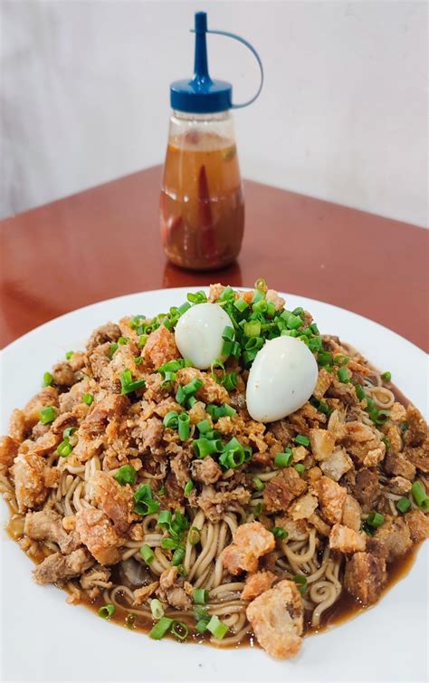 isabela delicacies|PANCIT CABAGAN: Authentic Noodle Dish of Isabela.